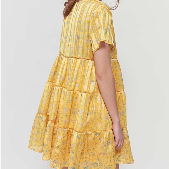 Urban Outfitters Pippa silky chiffon tiered yellow dress - Picture 4 of 13